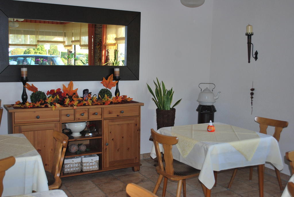Hotel Restaurant Gilles Kollig Bagian luar foto